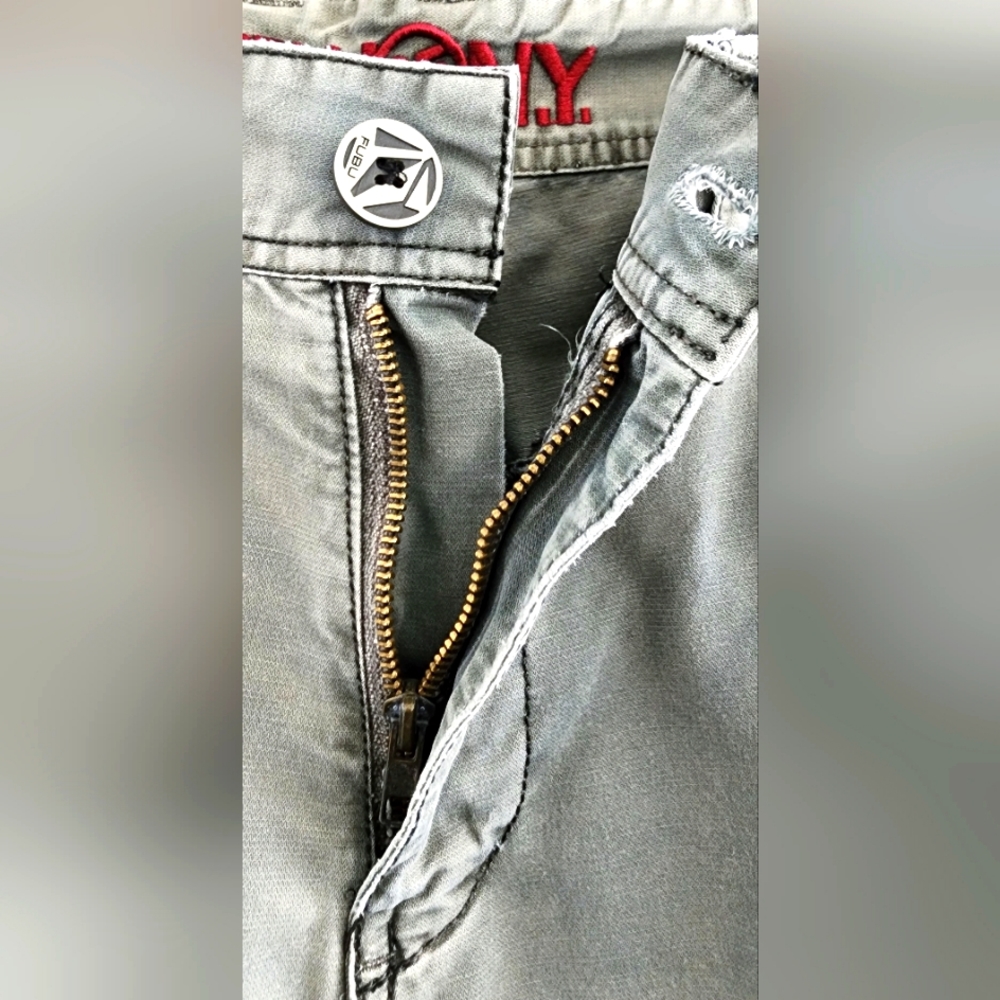 FUBU Men Short Cargo Size 34 Grey Button Zipper Pockets Cotton - Picture 5 of 9